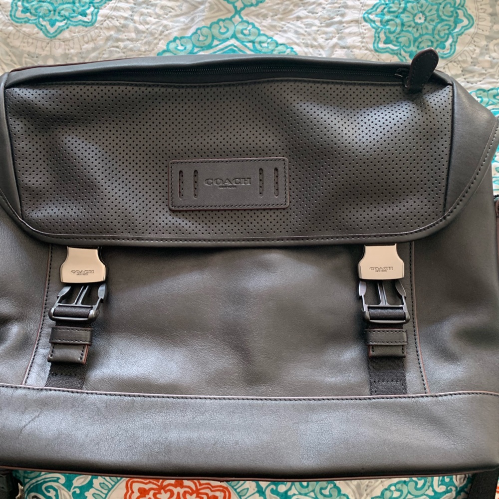 Coach Men’s bag/ briefcase/ messenger bag/authentic